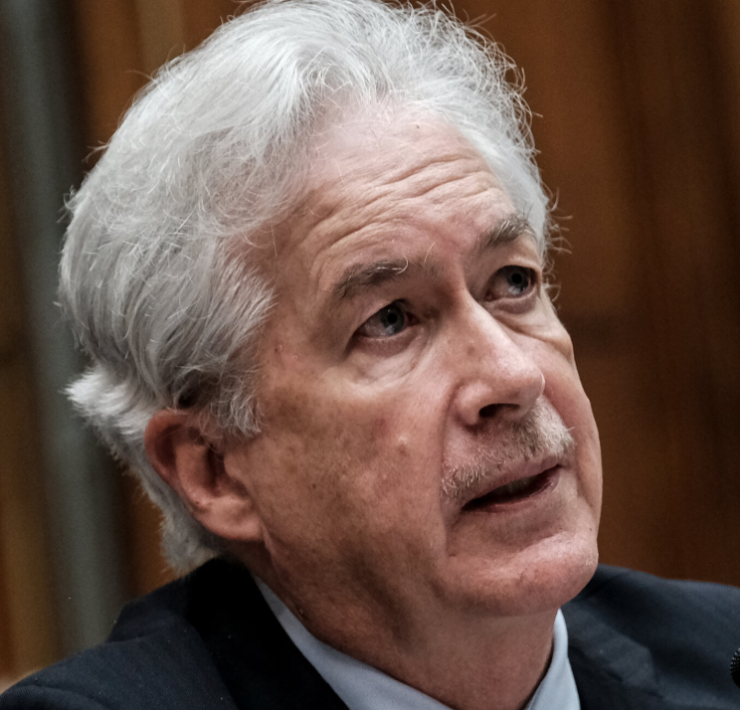 Exdirector de la CIA contra Trump, dice que EEUU está en guerra contra la experiencia