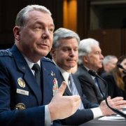 Despiden a general jefe de Agencia de Inteligencia y Trump se enfurece