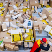 Países suspenden envíos de paquetes debido a los aranceles