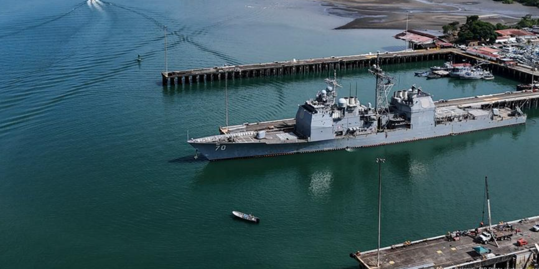 Buque de guerra en el Canal de Panamá, Estados Unidos está detrás de esto
