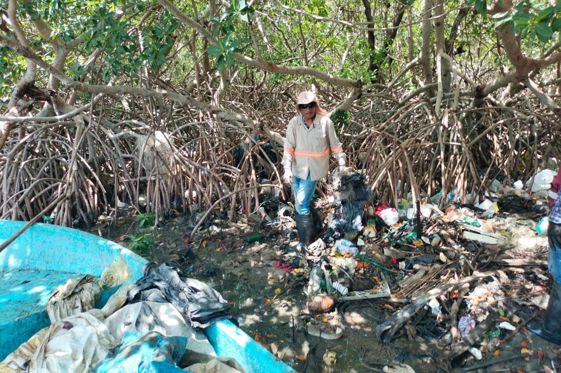 La basura ha rebasado la capacidad del relleno sanitario de la Isla del Carmen