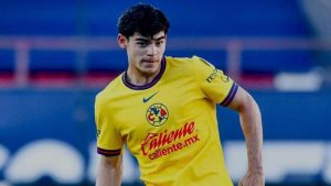 El lateral derecho canterano del América, Dagoberto Espinoza, marcó el 1-0 definitivo ante Querétaro. 