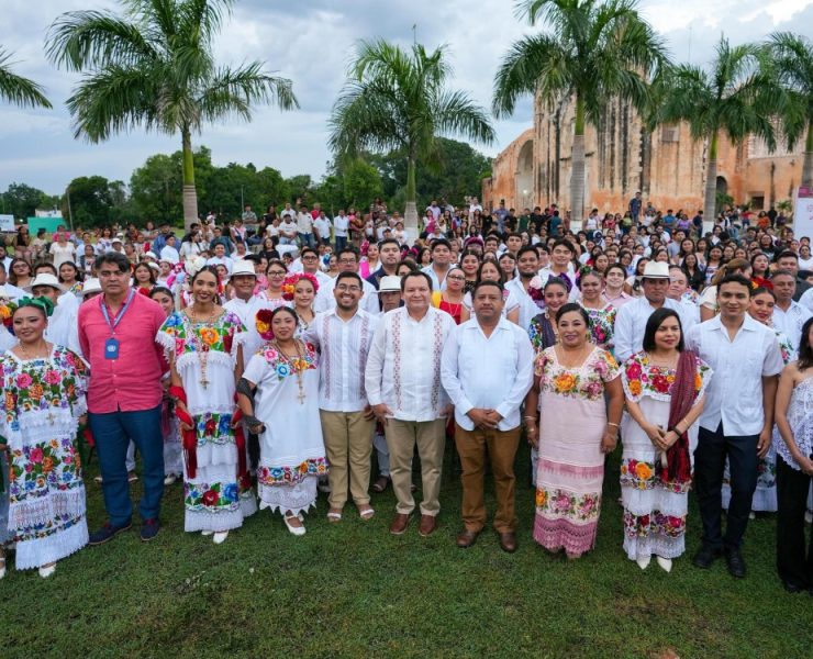 Díaz Mena apuesta por las juventudes yucatecas con hechos no promesas