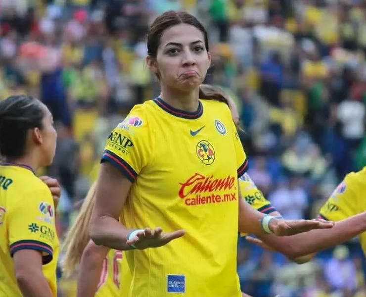 Emotivo homenaje a Monserrat Saldívar en América Femenil