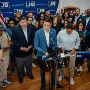 Fuga de legisladores demócratas bloquea votación en el Congreso de Texas