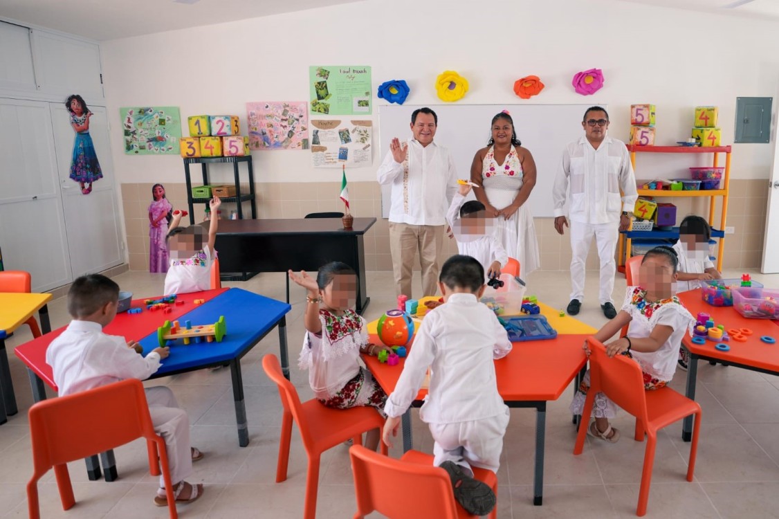 Gobierno que cumple ¡aula digna para el preescolar de Tixcacal!