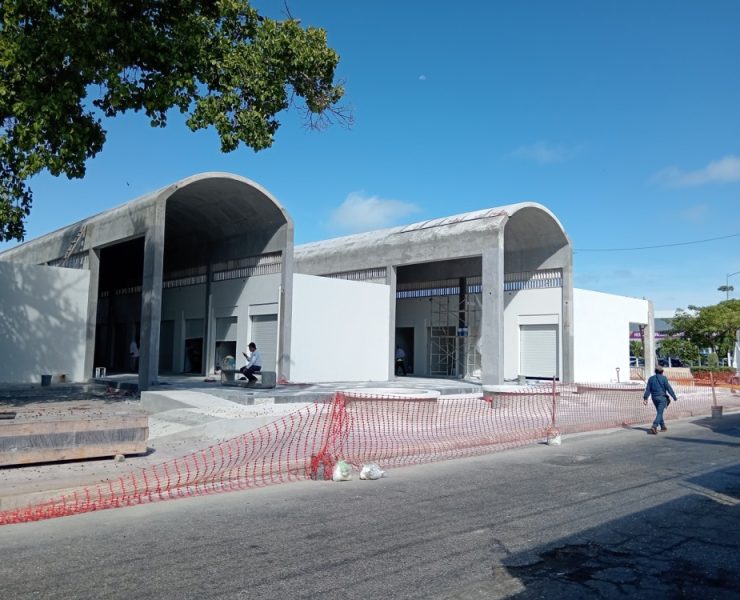 Artesanos desconocen la fecha en que concluirá el Mercado de Artesanías