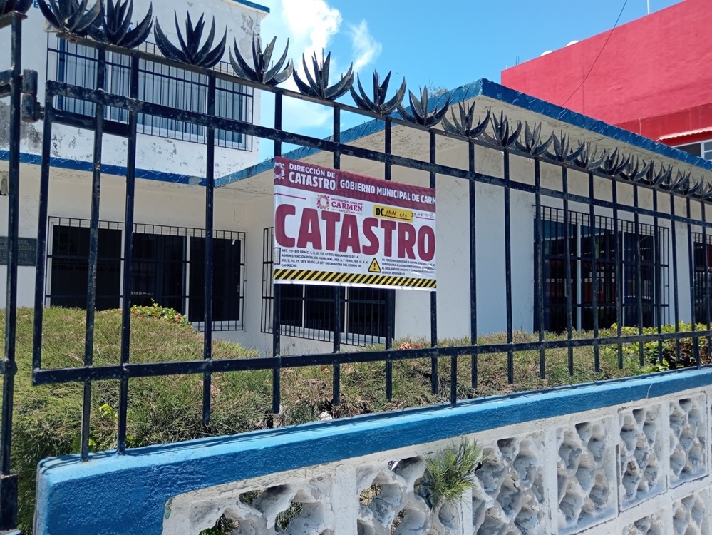 Persecución catastral contra familias carmelitas