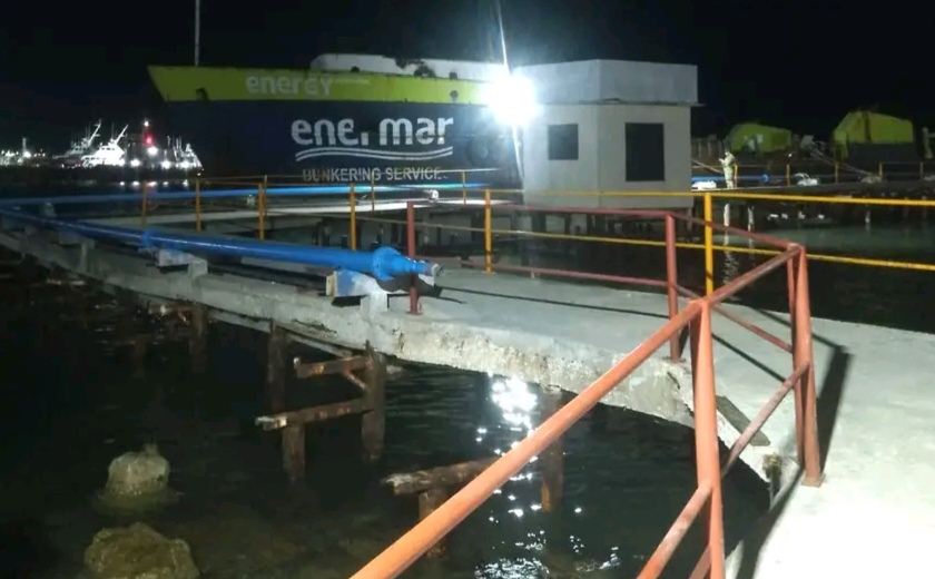 Se incendia barco en un astillero de Ciudad del Carmen