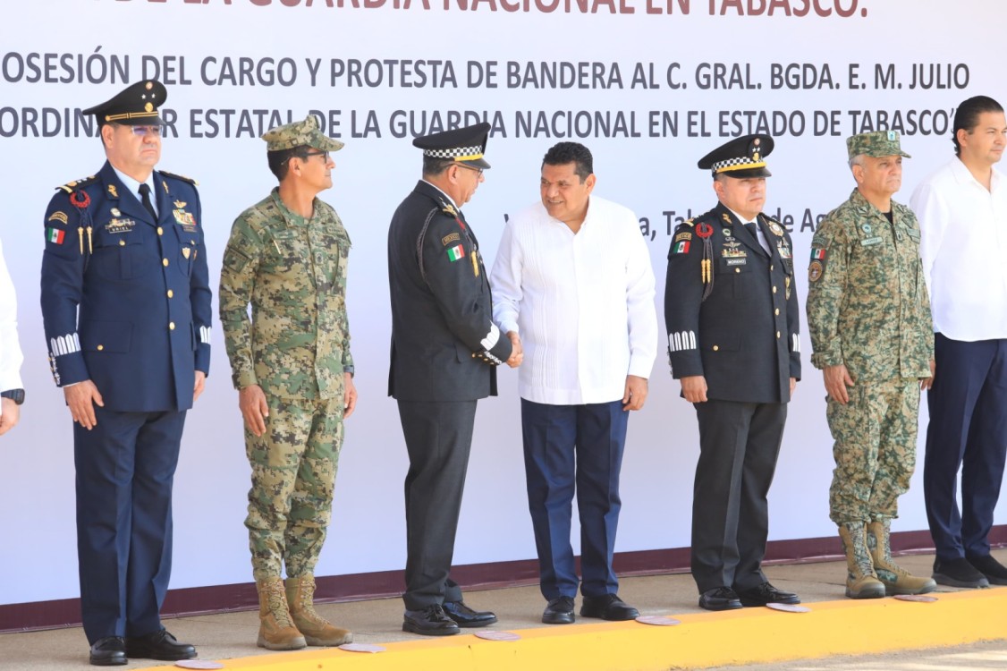 Javier May atestigua toma de protesta del nuevo coordinador de la Guardia Nacional