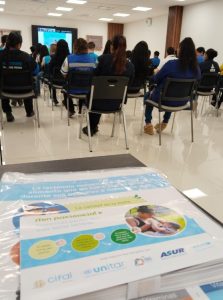 Personal de aeropuertos y representantes de UNICEF durante el webinar sobre el transporte de leche materna en vuelos comerciales, realizado en el marco de la Semana Mundial de la Lactancia Materna 2025.