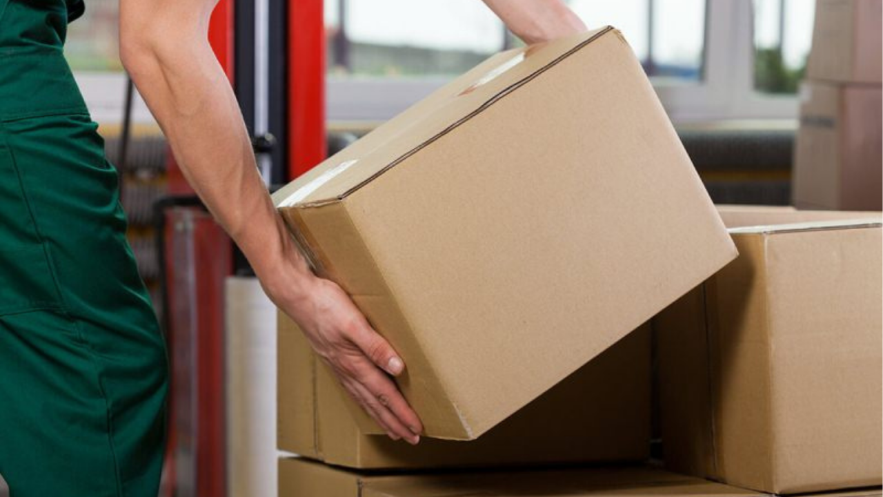 Más países suspenden envíos de paquetes a EEUU