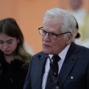 Miguel Uribe Londoño reemplaza a su hijo