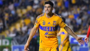 Nicolas Ibáñez rescató el empate a dos goles, ante el Mazatlán F.C.