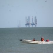 Líder pesquero exhorta a pescadores a tomar precaución en el mar