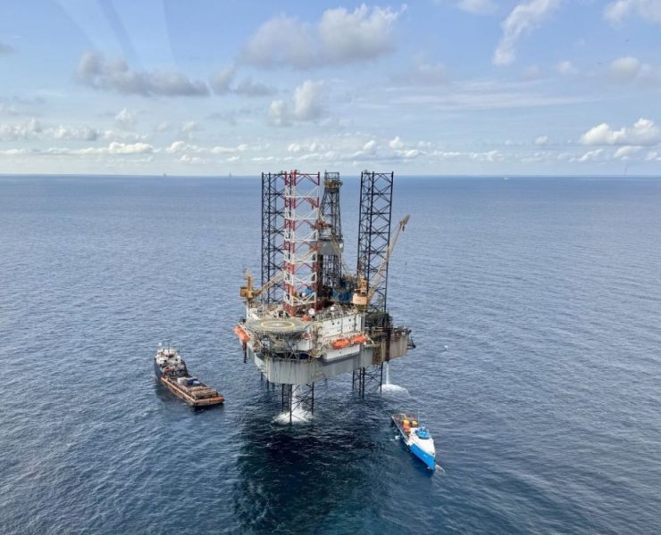 Plataformas petroleras satélites, blanco fácil de los piratas modernos