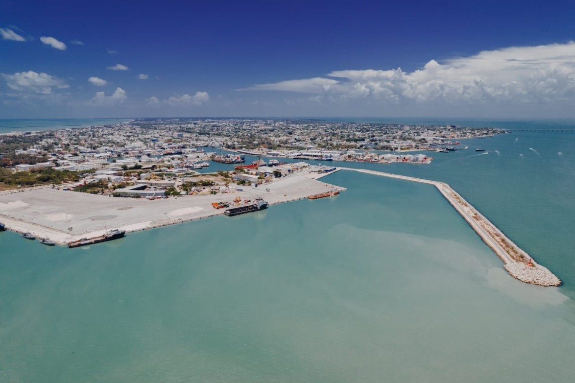 Urge mantenimiento integral al Puerto Isla del Carmen