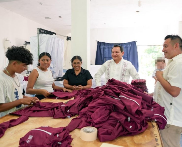 ¡Orgullo que se Cose! Tekit viste a Yucatán con Uniformes de “Bienestar en tu Escuela”