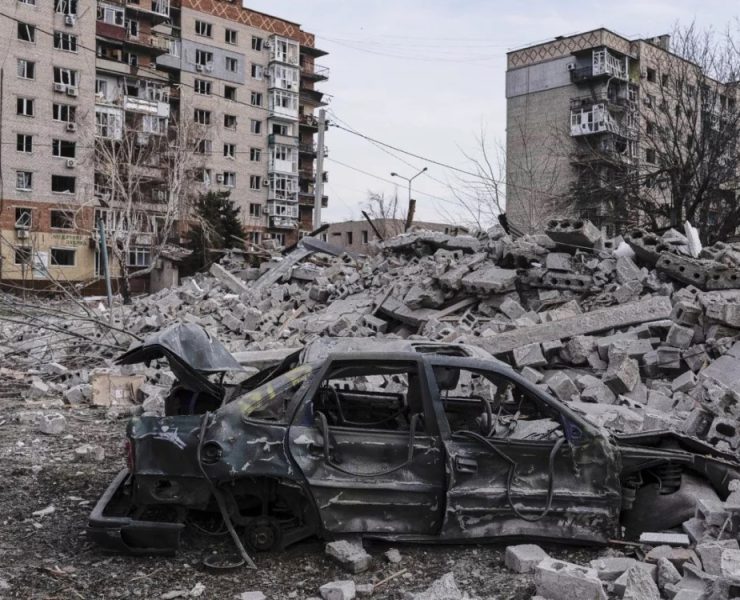 Ucrania evacúa más civiles en Donetsk