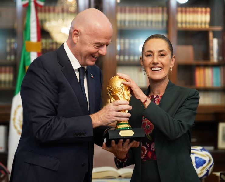 Sheinbaum y Gianni Infantino revisan avances rumbo a la Copa Mundial 2026; Ciudad de México será sede de la inauguración