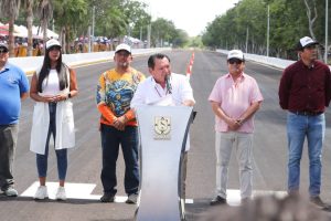 El Gobernador Joaquín Díaz Mena inauguró la pista de arrancones de X’matkuil