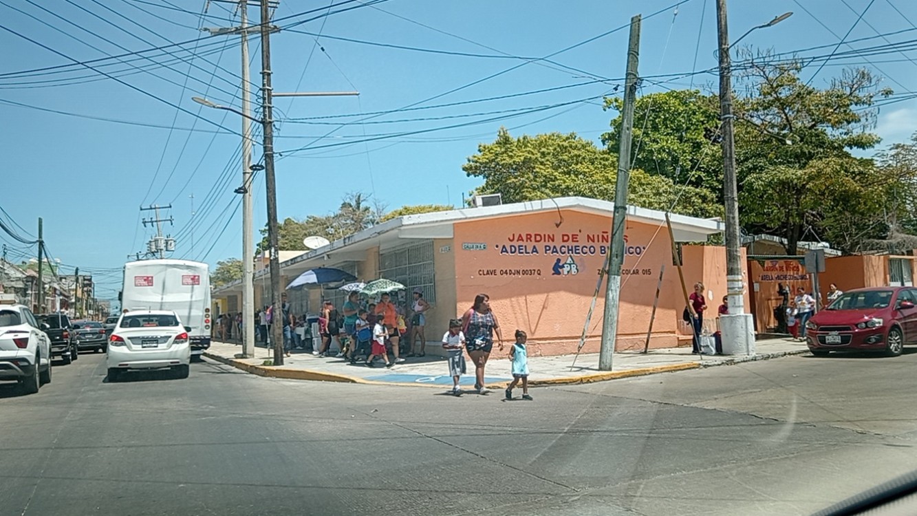 Baja matrícula escolar en escuelas particulares por recesión económica