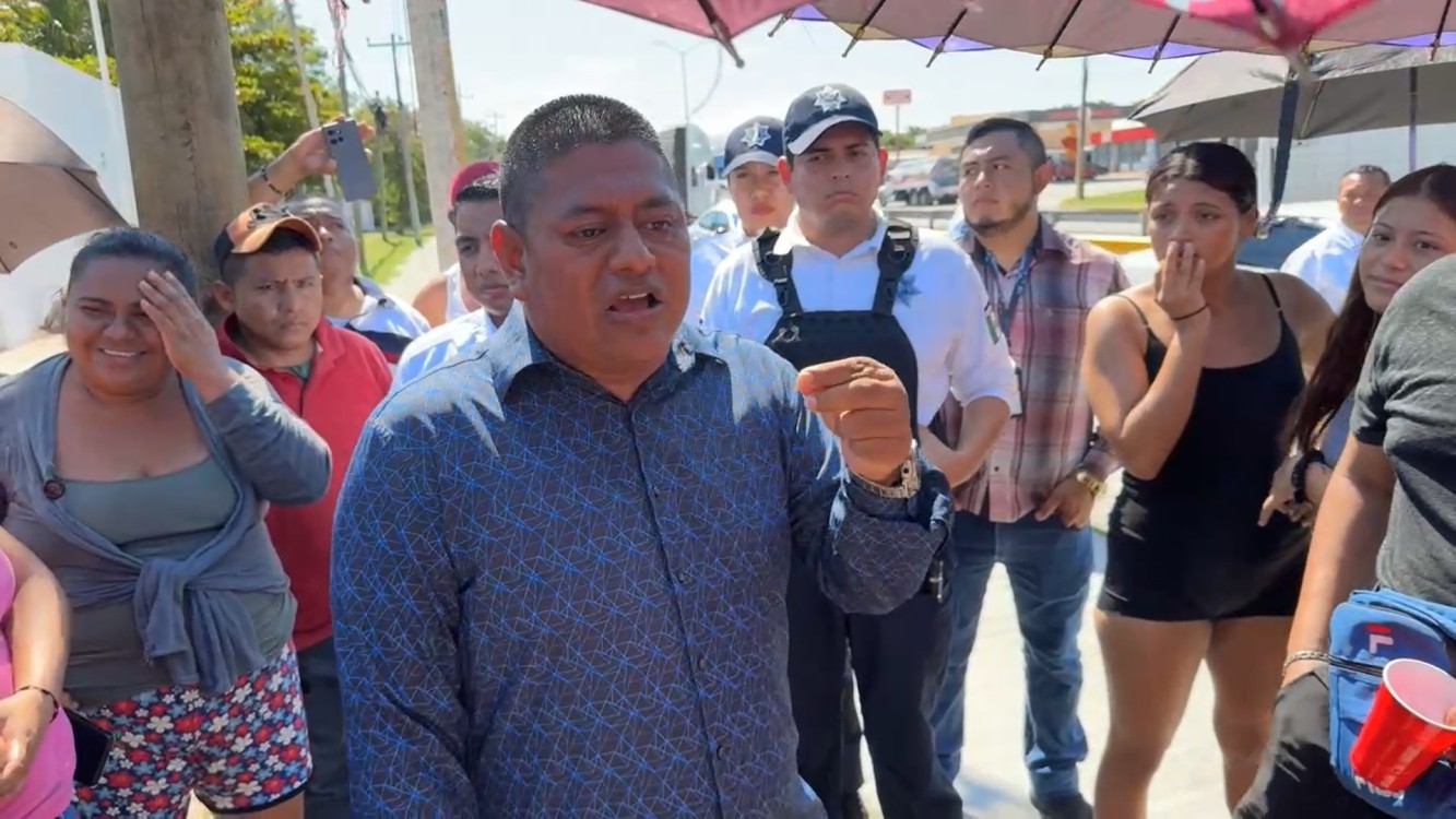 Manifestantes liberan avenida Isla de Tris