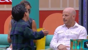 Facundo tomó un perfume de Abelito y de ahí acordaron hacer la broma de una pelea.