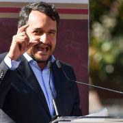 Andy y Bobby López Beltrán denuncian “montaje” tras amparos promovidos por terceros en su nombre