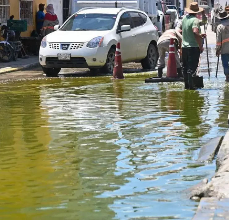 Atención inmediata Atendieron alcantarillas tapadas en la Colonia Ortiz Ávila