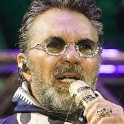 Manuel Mijares hospitalizado de emergencia por riesgo de padecer un infarto