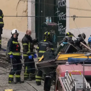 Descarrilamiento de funicular en Lisboa deja varios fallecidos y heridos