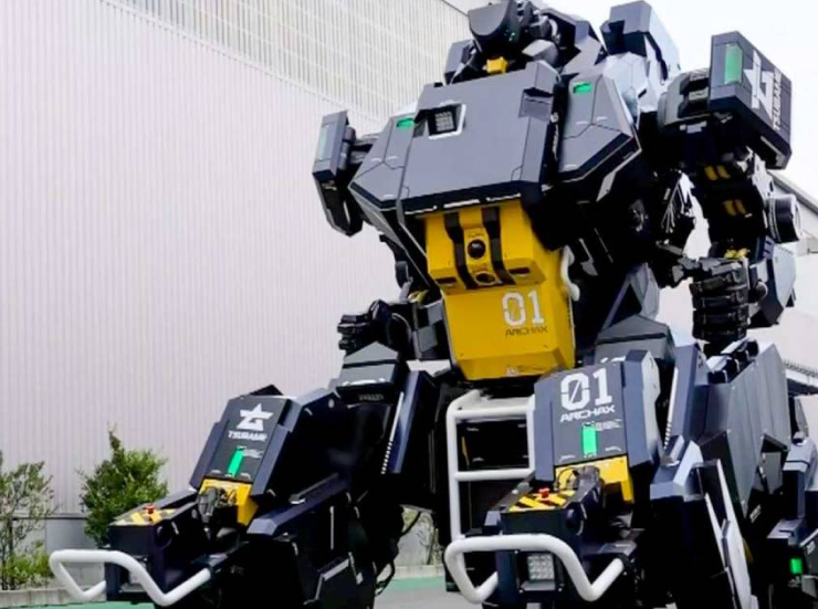Japón crea un enorme robot de 4,5 metros inspirado en "Gundam". Es tripulado por un humano