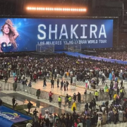 Se inundó el camerino de Shakira y el momento se volvió viral en redes sociales