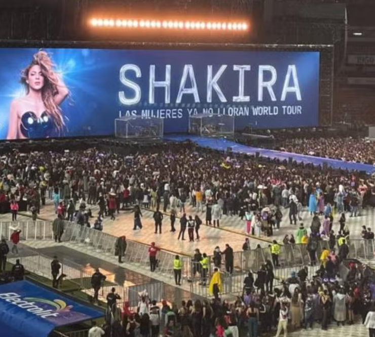Se inundó el camerino de Shakira y el momento se volvió viral en redes sociales
