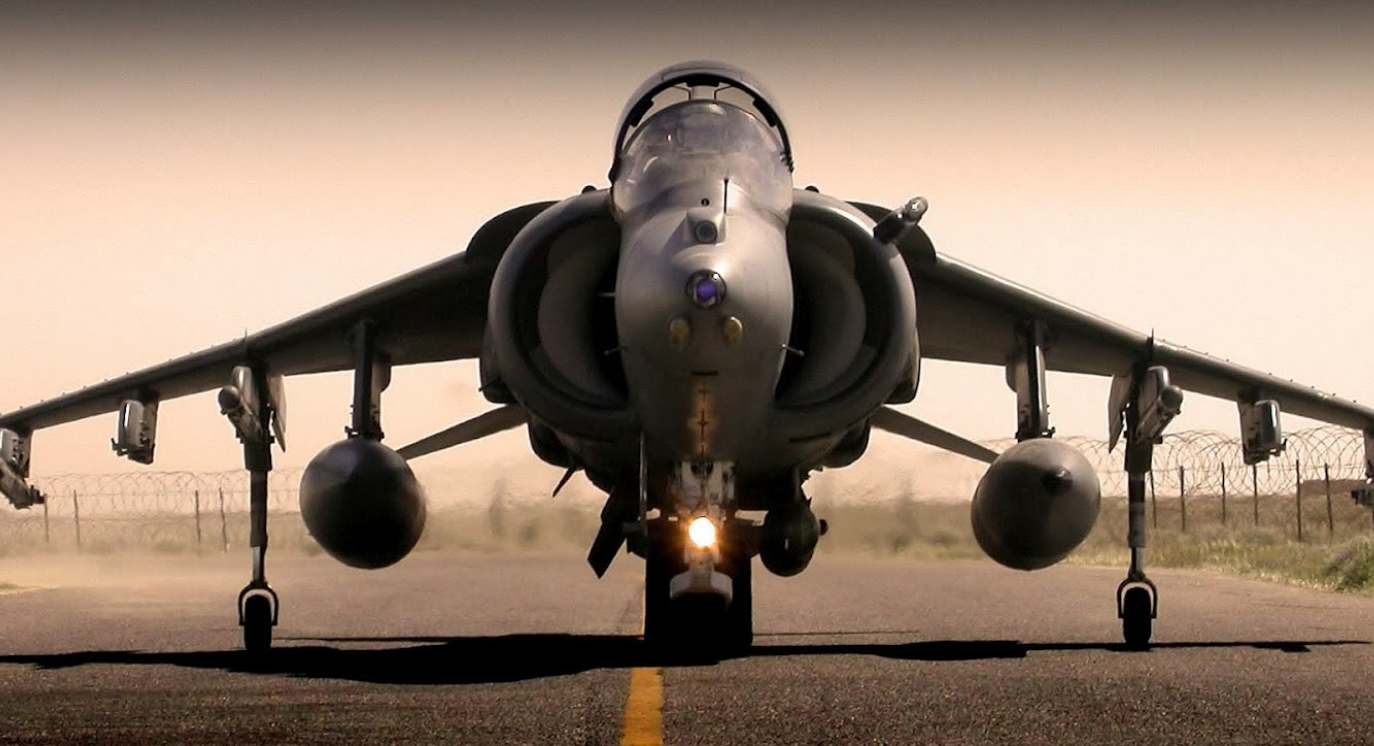 EE.UU. despliega buques y misiles cerca de Venezuela