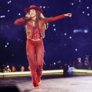 Shakira consigue 4 sold outs e impone nuevo récord en el estadio AKRON