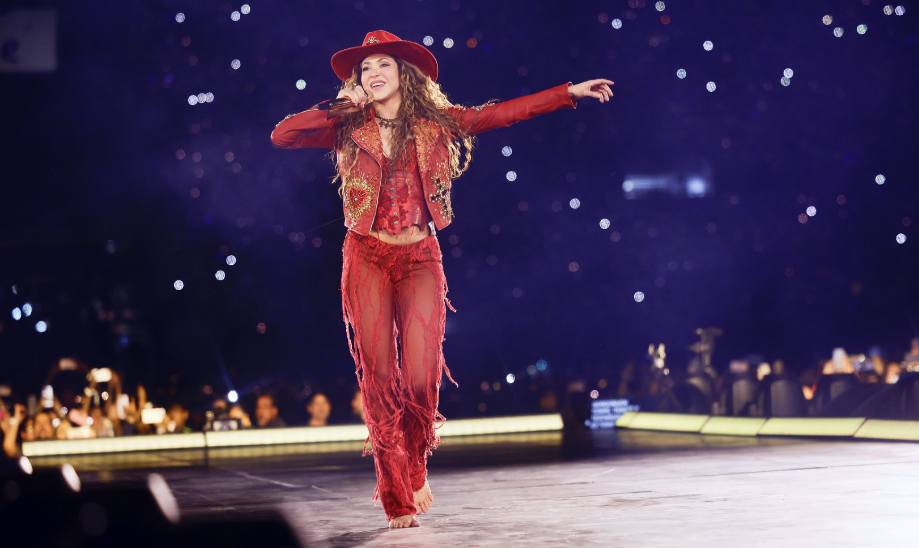 Shakira consigue 4 sold outs e impone nuevo récord en el estadio AKRON