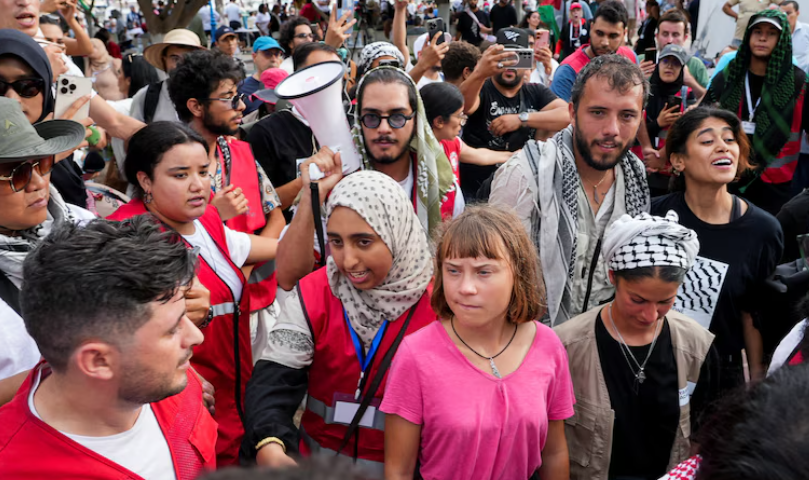 Incendio en la flotilla humanitaria de Greta Thunberg ¿Que pasa en Medio Oriente?