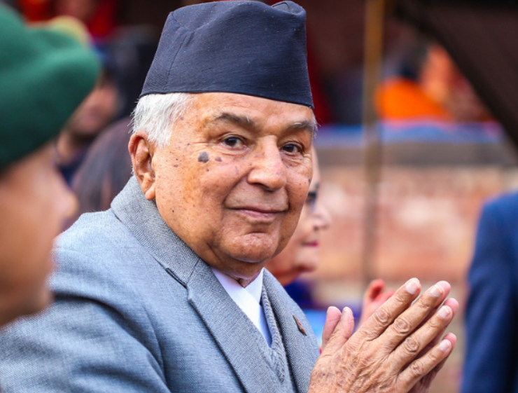 El primer ministro de Nepal renunció debido a las enormes manifestaciones