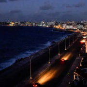 Cuba sufre nuevo apagón total debido a una crisis energética