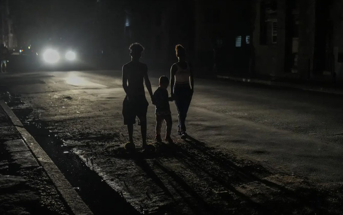 Reacciones internacionales y frustración local