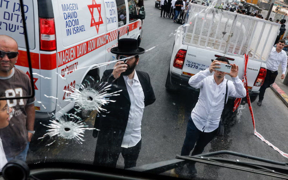Netanyahu visitó el lugar del ataque poco después del incidente