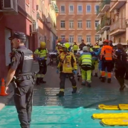 Explosión por fuga de gas en un bar de España deja varios heridos