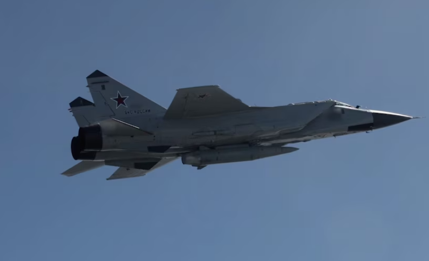 ¿Por qué Trump repudió la incursión de aviones rusos?