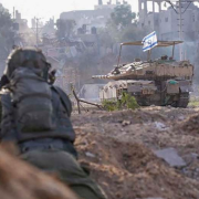 Tanques de Israel entran en Gaza por la fuerza, la ofensiva sigue fuerte