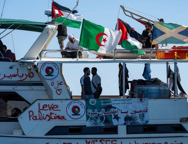 La Flotilla Global Sumud zarpa de nuevo desde Grecia rumbo a Gaza