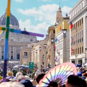 Católicos LGTBIQ realizan primer gran peregrinaje