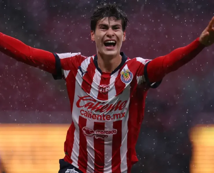 Chivas enmudeció la Ciudad de México con épica victoria
