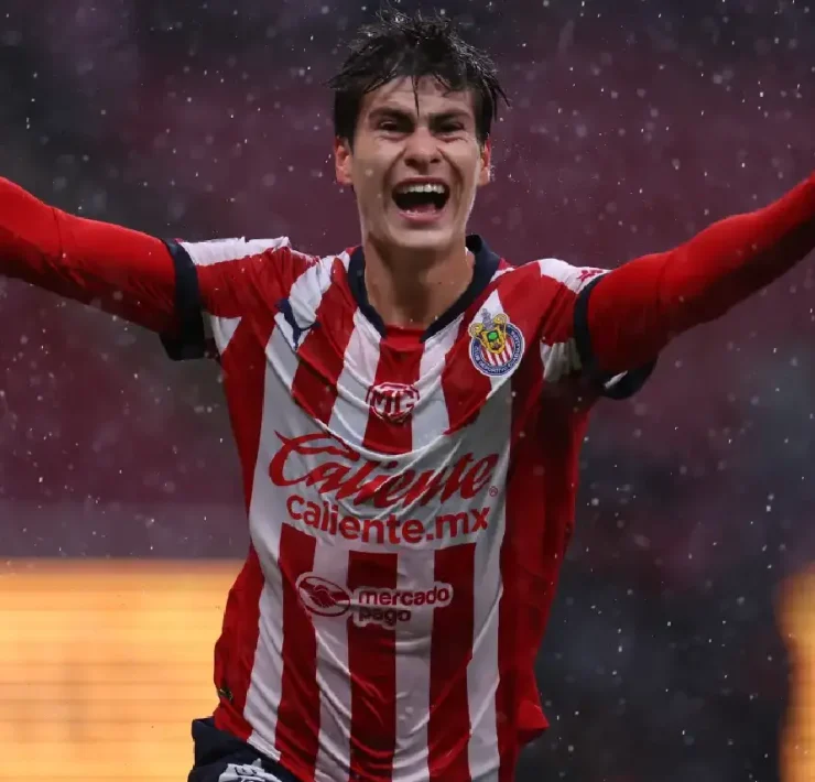 Chivas enmudeció la Ciudad de México con épica victoria